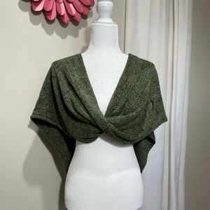 Artisanal Handloomed Caplet | One Size
